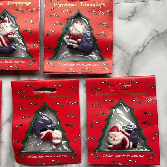 Vintage Santa Pin / Brooch lot in Packages LOT OF 5 PC. - Picture 3 of 6